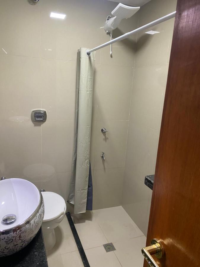 Espana Suites Hotel 埃斯特城 外观 照片