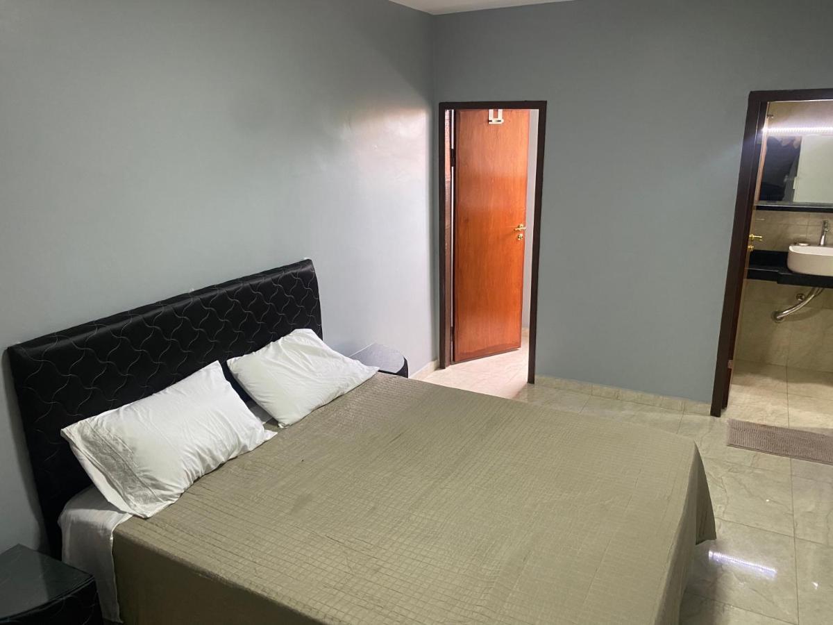 Espana Suites Hotel 埃斯特城 外观 照片