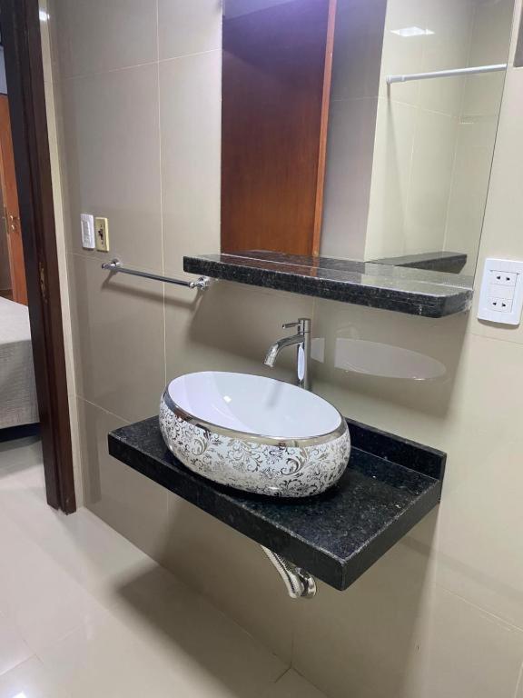 Espana Suites Hotel 埃斯特城 外观 照片