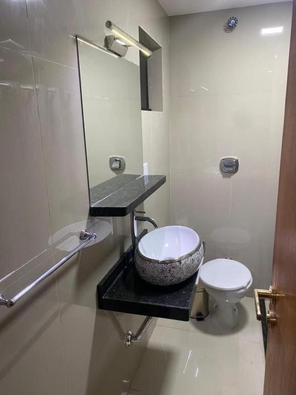 Espana Suites Hotel 埃斯特城 外观 照片